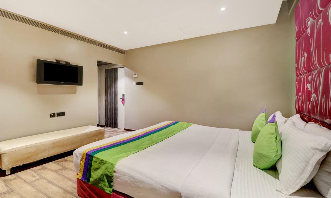Hotel The Spring Chennai Exterior foto