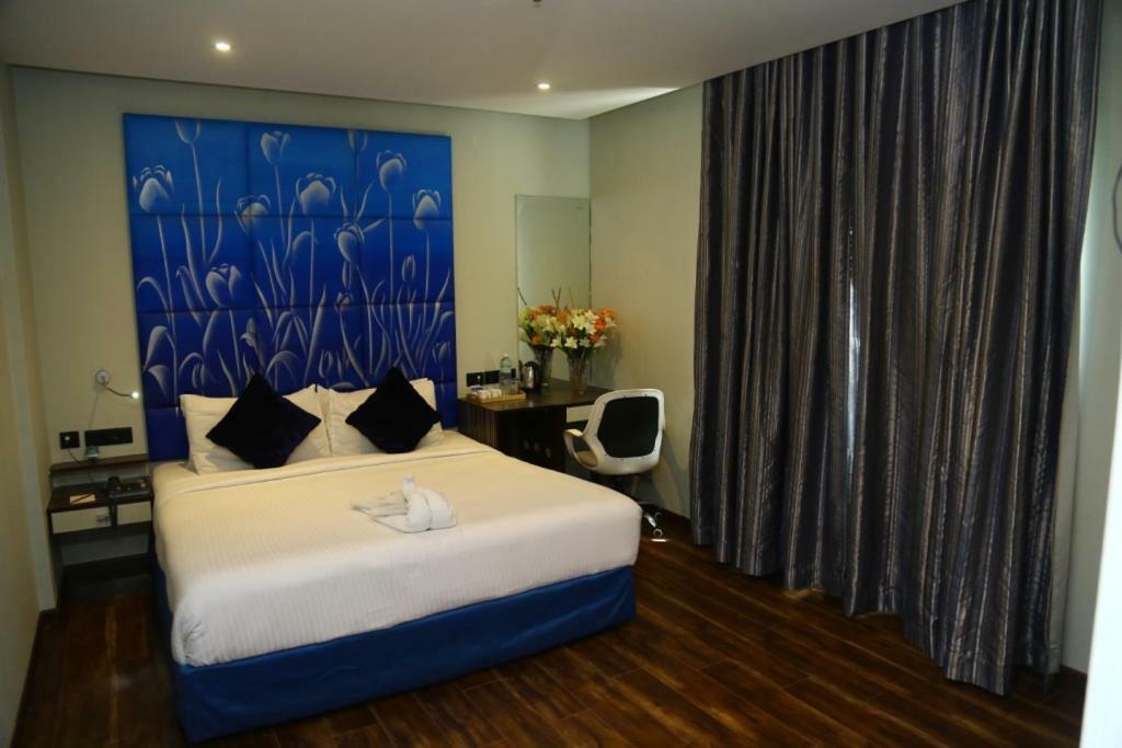 Hotel The Spring Chennai Exterior foto